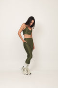 LEGGING RECORTES E BOLSO