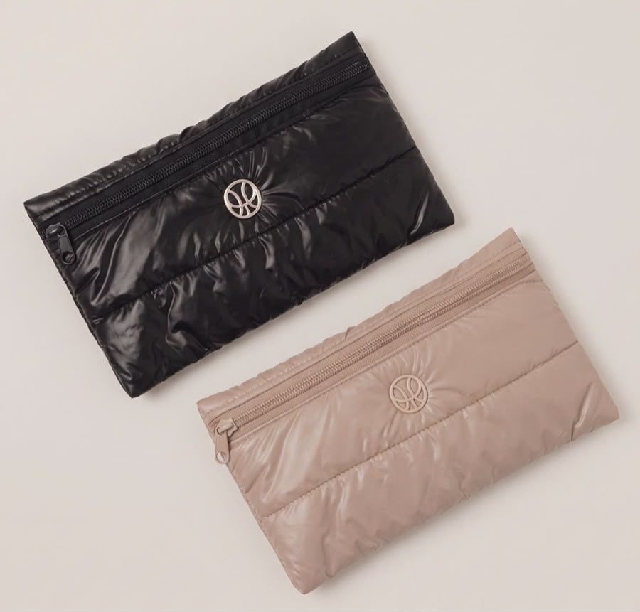 NECESSAIRE