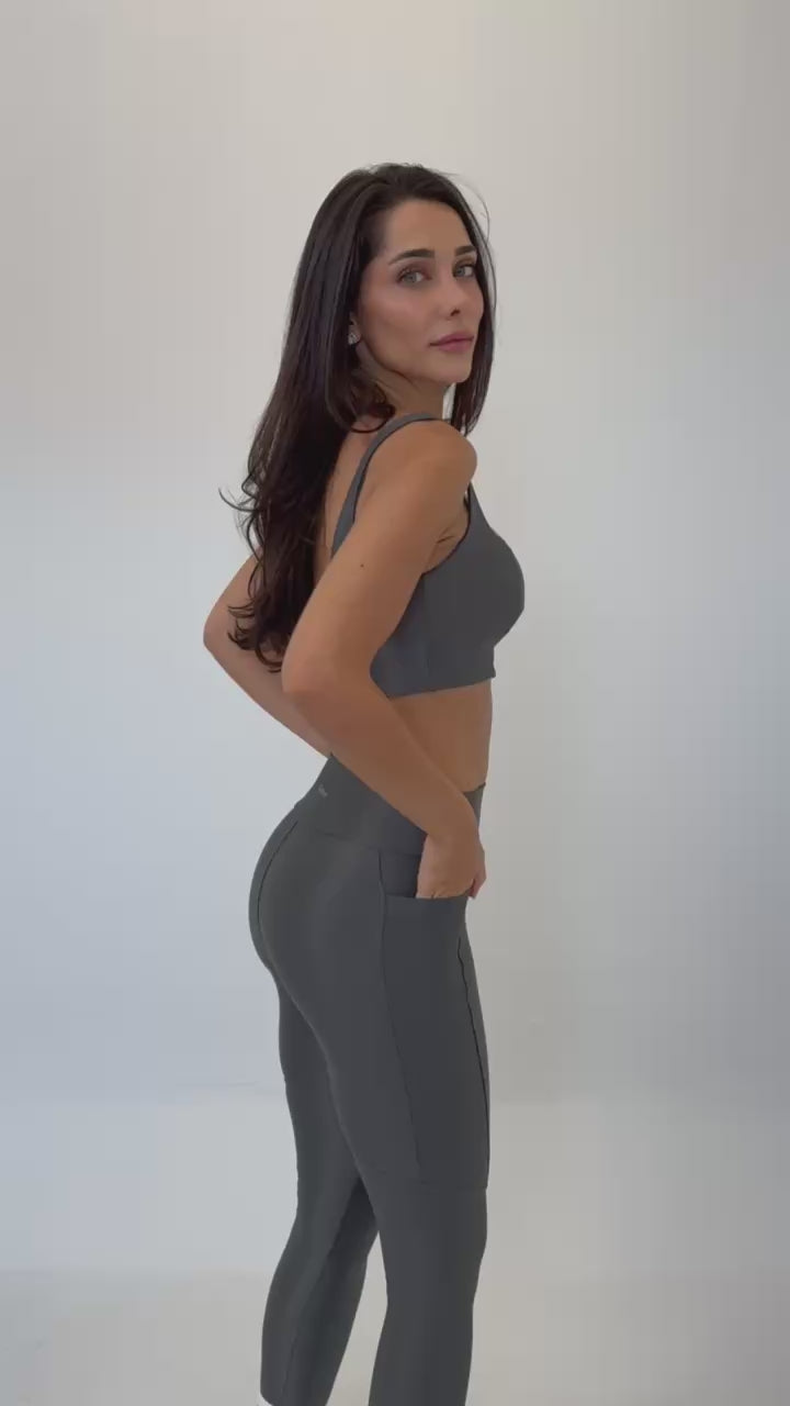 LEGGING RECORTES E BOLSO
